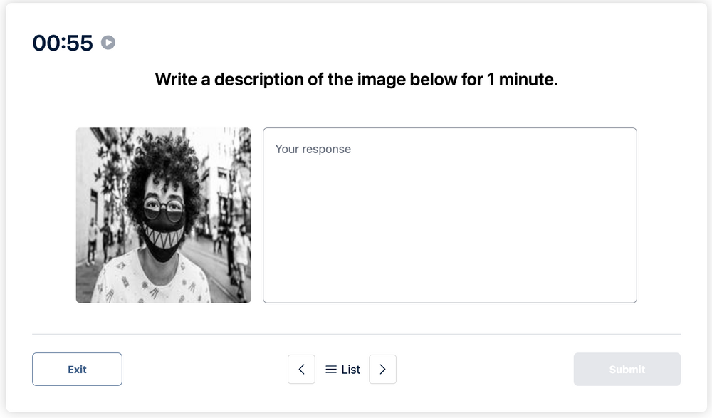 El mensaje dice que escriba una descripción de la imagen a continuación durante 1 minuto en el Duolingo Enligh Test. Se muestra a un hombre con una máscara tonta.